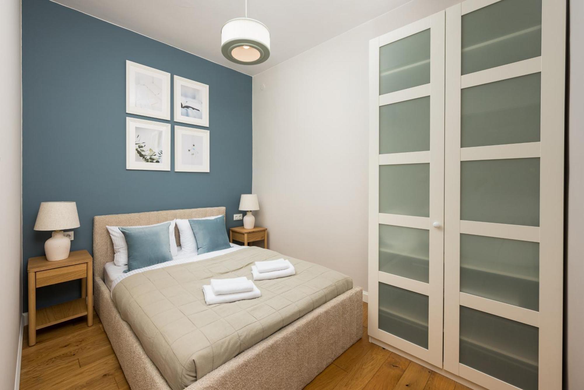 Wola Ratusz Homely Apartment Варшава Екстериор снимка